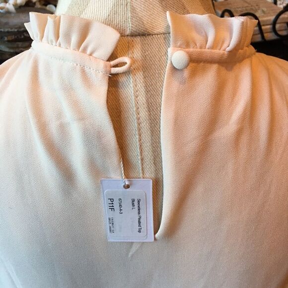 GORGEOUS PLEATED Blush Blouse - Picture 3 of 6